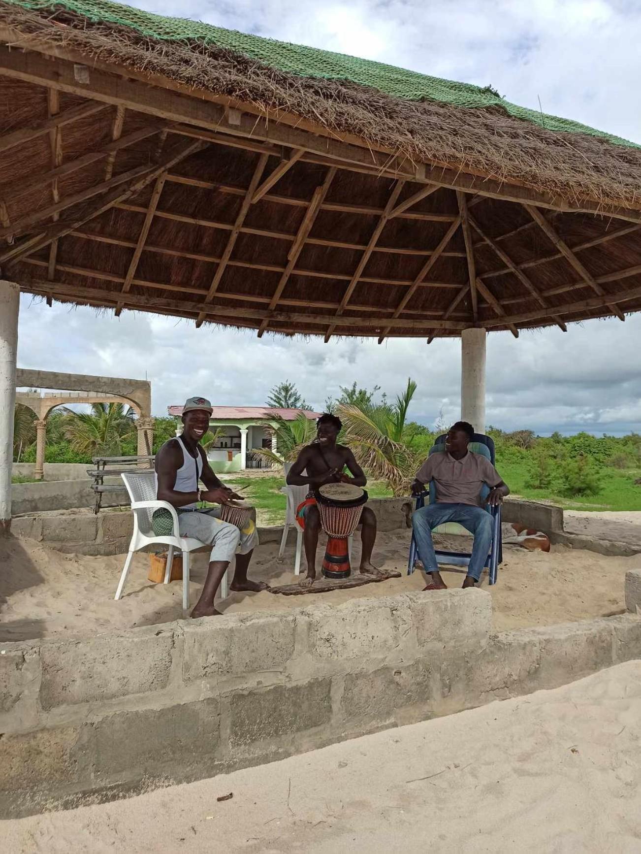 Bosofet Beach And Creek Lodge Sanyang Екстериор снимка